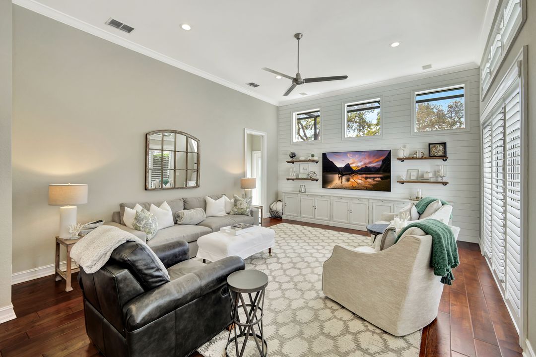 8019 San Simeon, Naples, FL 34109
