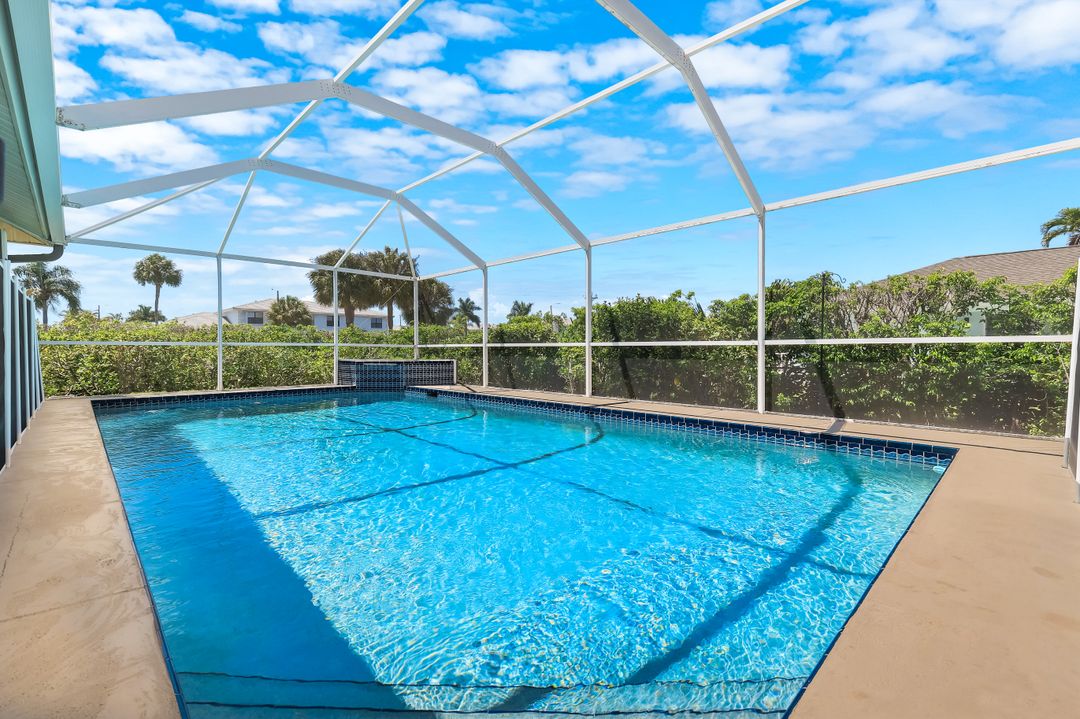 1390 Wayne Ave, Marco Island, FL 34145