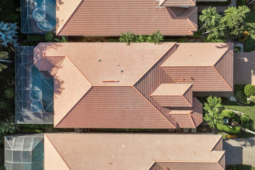 5616 Hammock Isles Dr, Naples, FL 34119