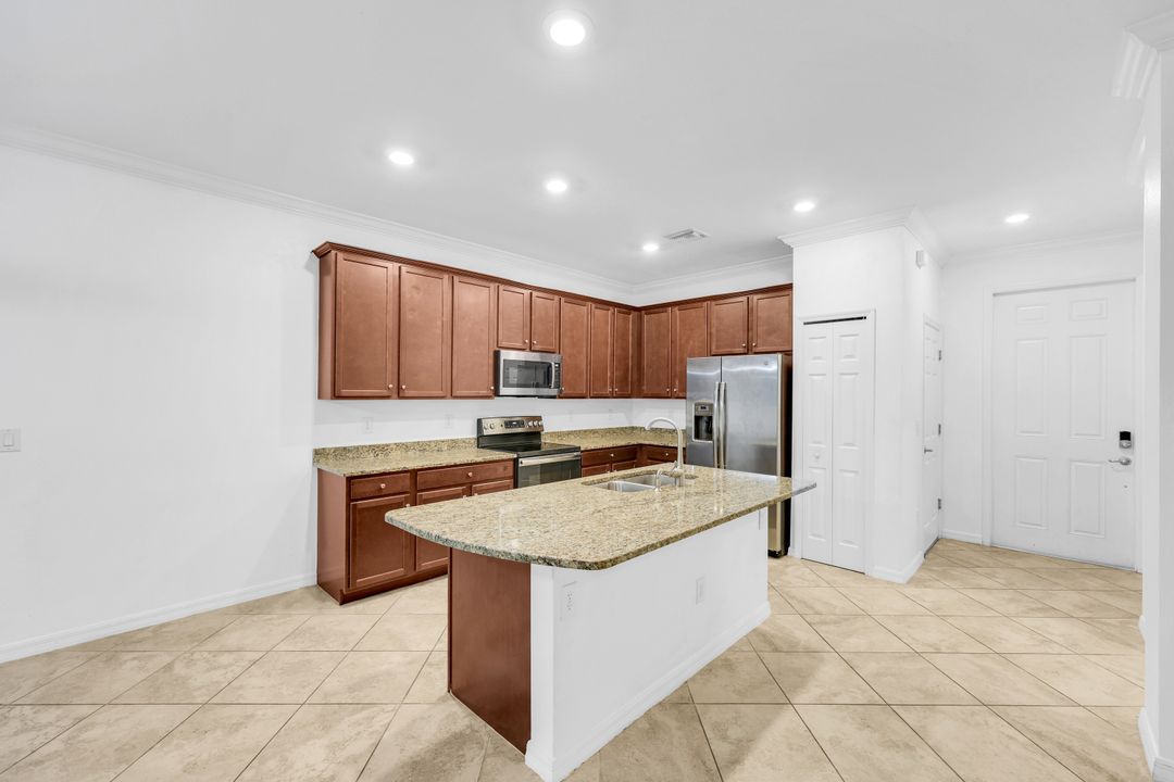 10171 Tin Maple Dr #95, Estero, FL 33928
