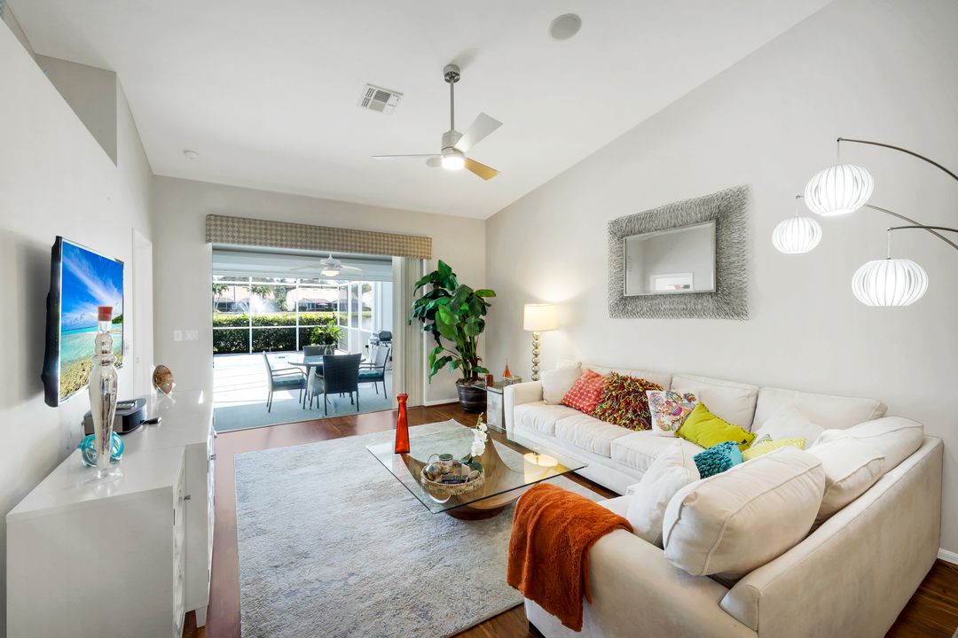 2150 Stacil Cir, Naples, FL 34109