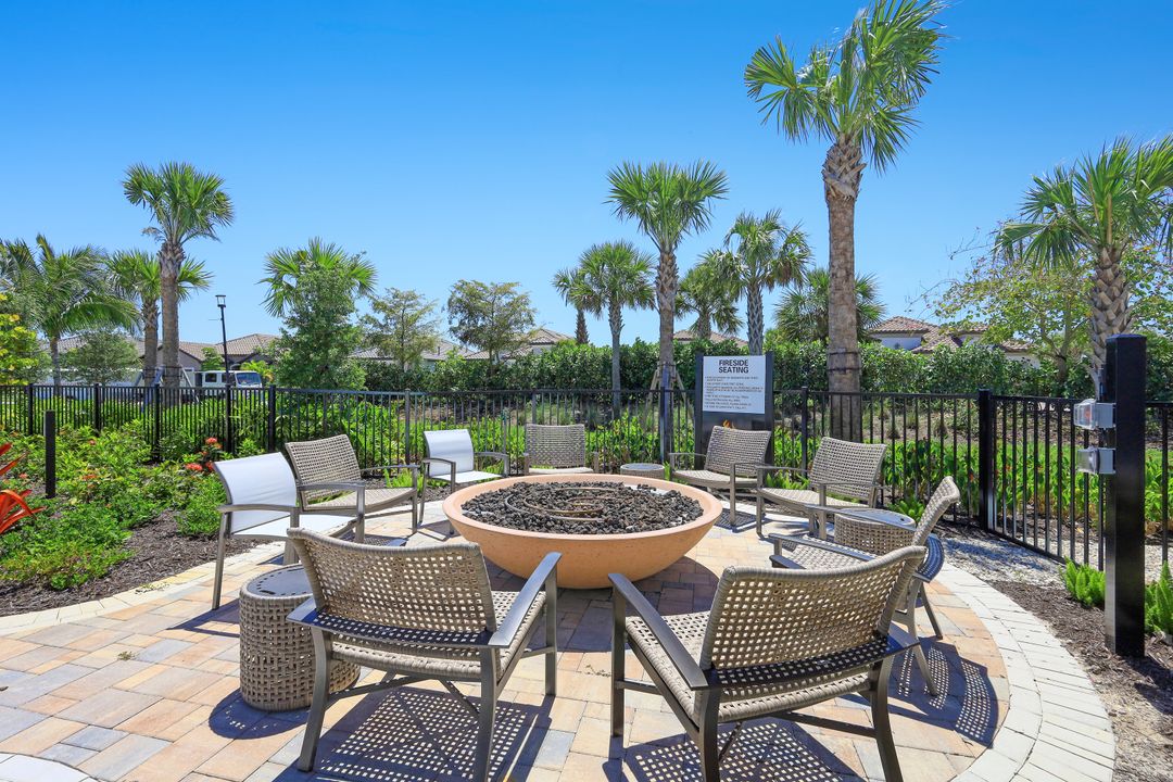 15248 Zeno Wy #204, Naples, FL 34114