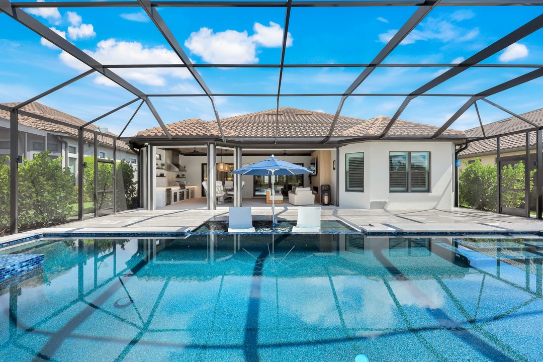 9223 Rialto Ln, Naples, FL 34119