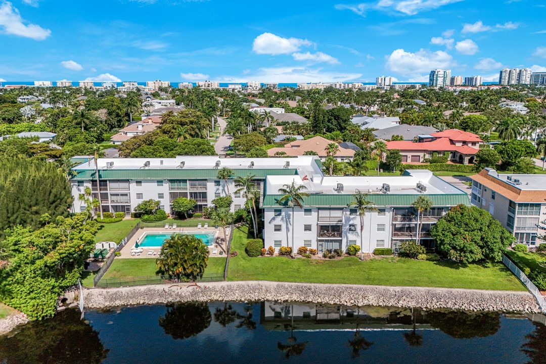 3030 Binnacle Dr #101, Naples, FL 34103