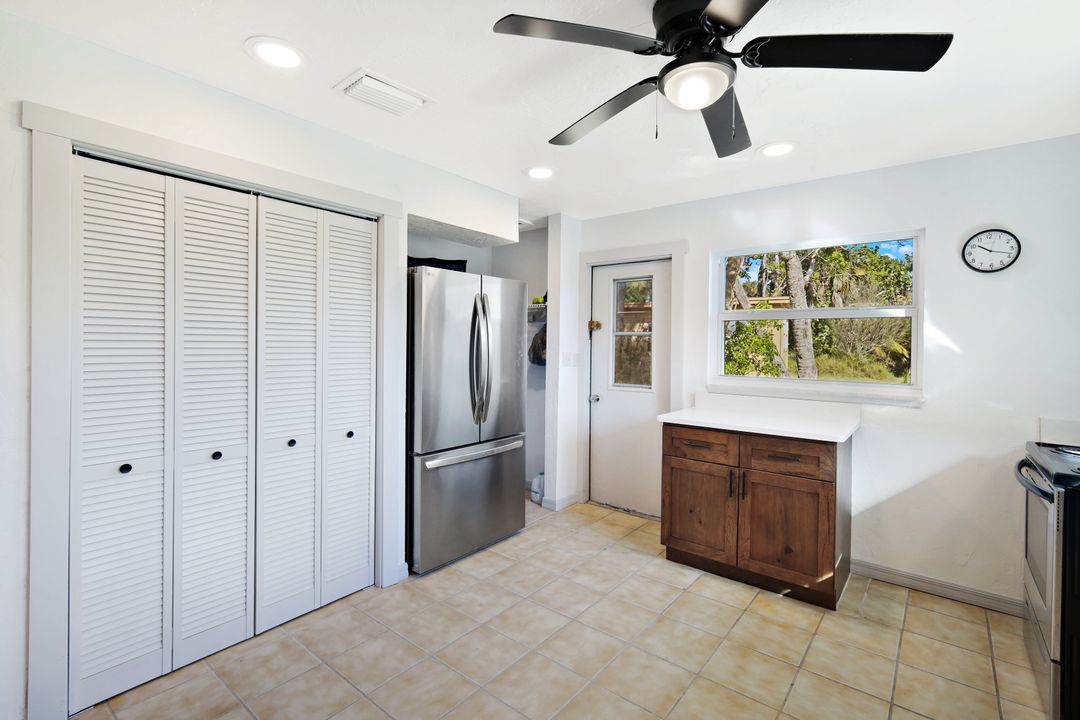 4619 Rue Bayou, Sanibel, FL 33957