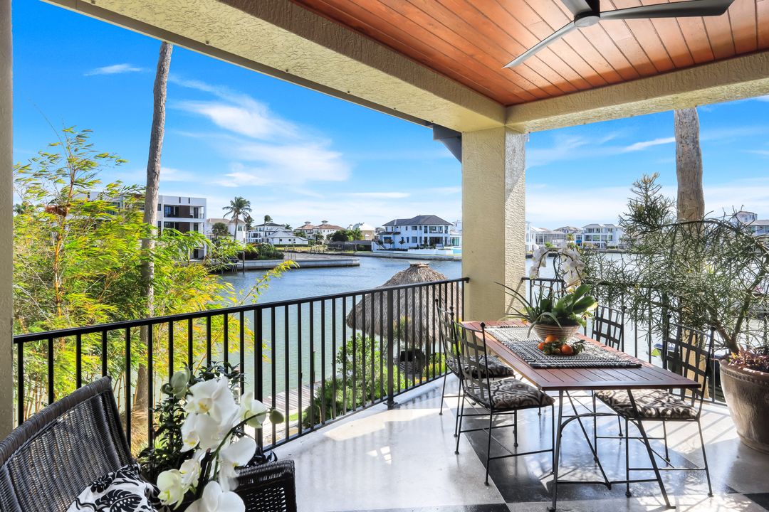 290 Channel Dr, Naples, FL 34108