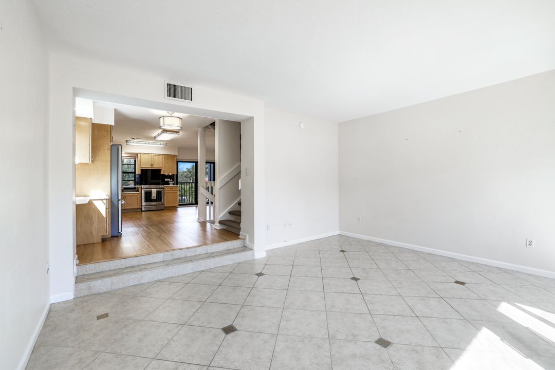 1100 Swallow Ave, Marco Island, FL 34145