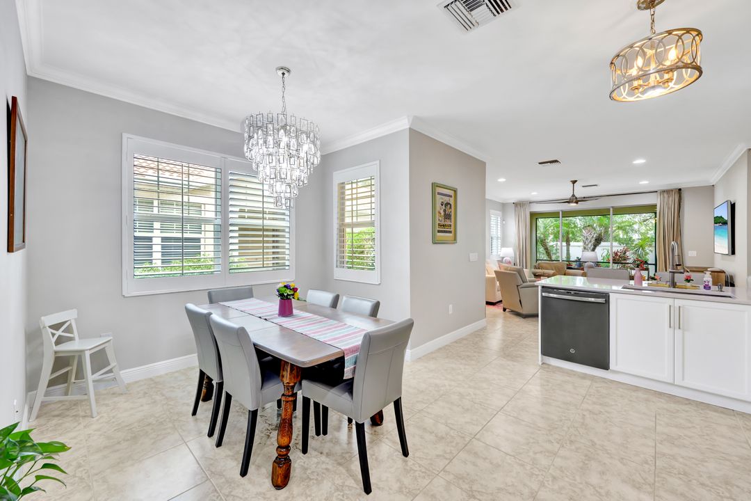 13466 Kent St, Naples, FL 34109