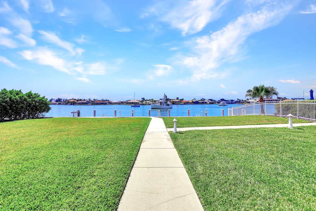 711 W Elkcam Cir #307, Marco Island, FL 34145