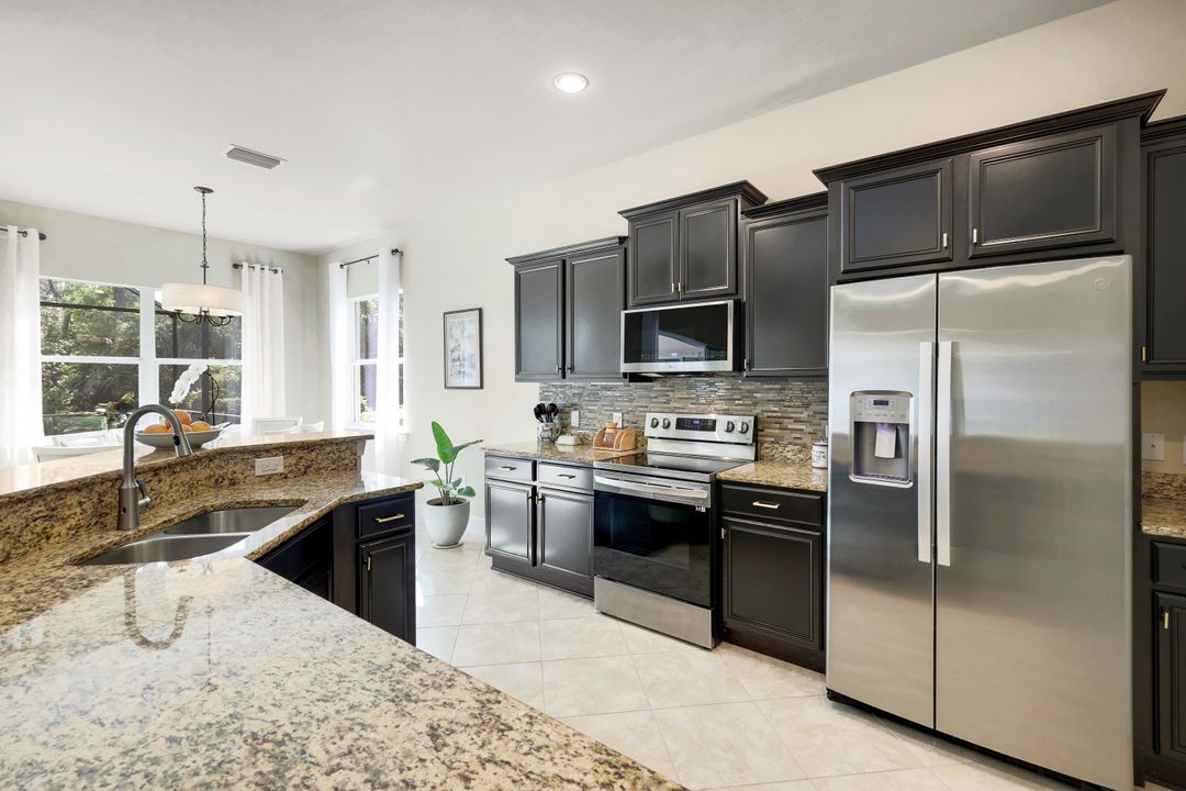 10542 Yorkstone Dr, Bonita Springs, FL 34135