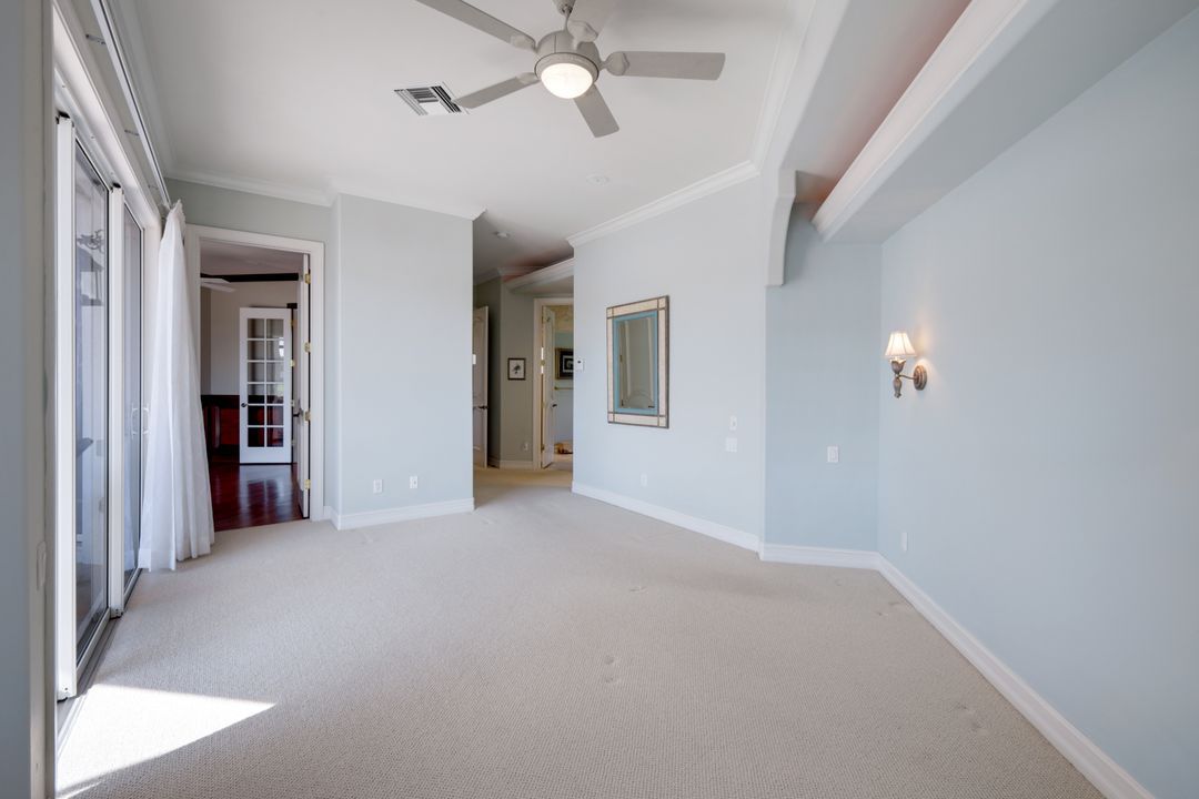 2390 King Palm Way, Naples, FL 34105