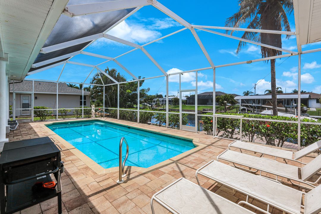 3712 SE 17th Pl, Cape Coral, FL 33904