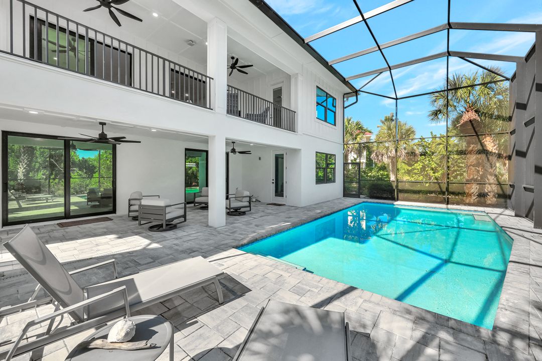 1044 Fish Crow Rd, Sanibel, FL 33957