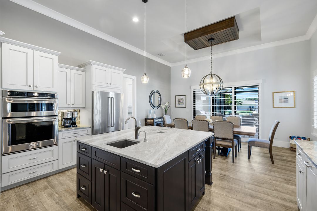 1218 SW 4th Pl, Cape Coral, FL 33991