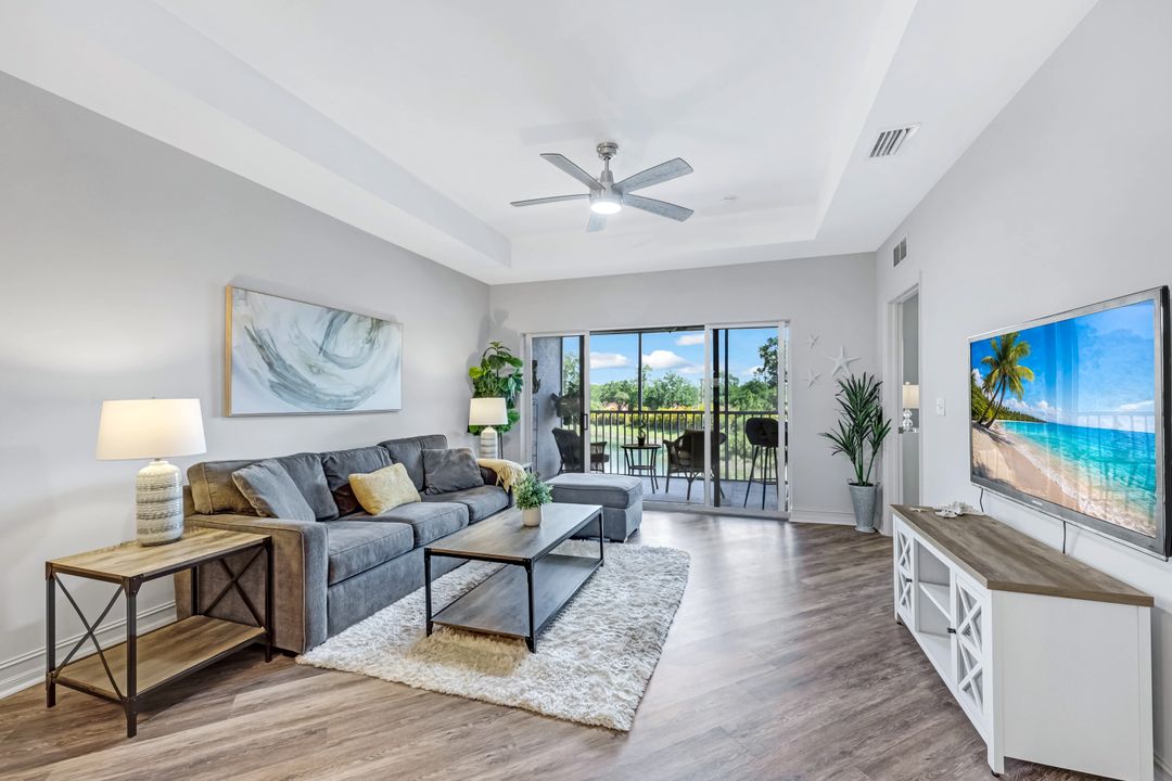7827 Regal Heron Cir #302, Naples, FL 34104