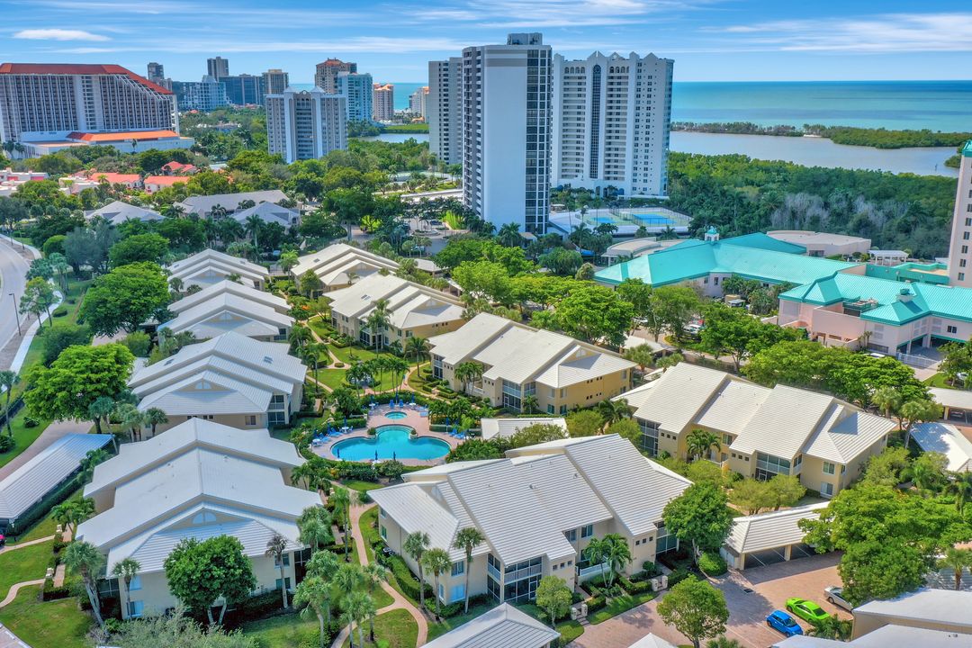 5801 Glencove Dr #502, Naples, FL 34108