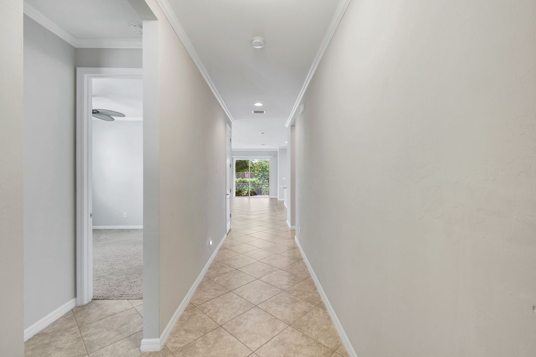 2899 Sunset Pointe Cir, Cape Coral, FL 33914