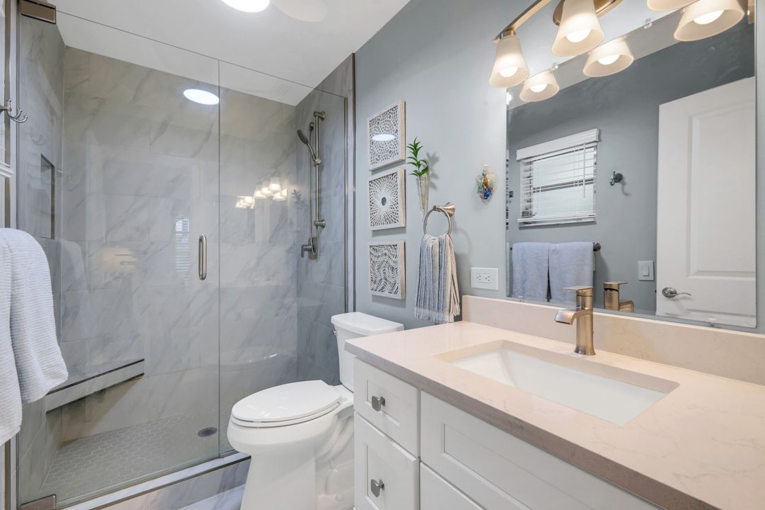 27292 East Dr, Bonita Springs, FL 34135