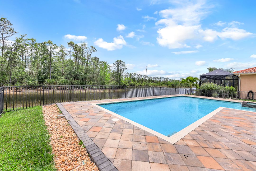 10059 Chesapeake Bay Dr, Fort Myers, FL 33913