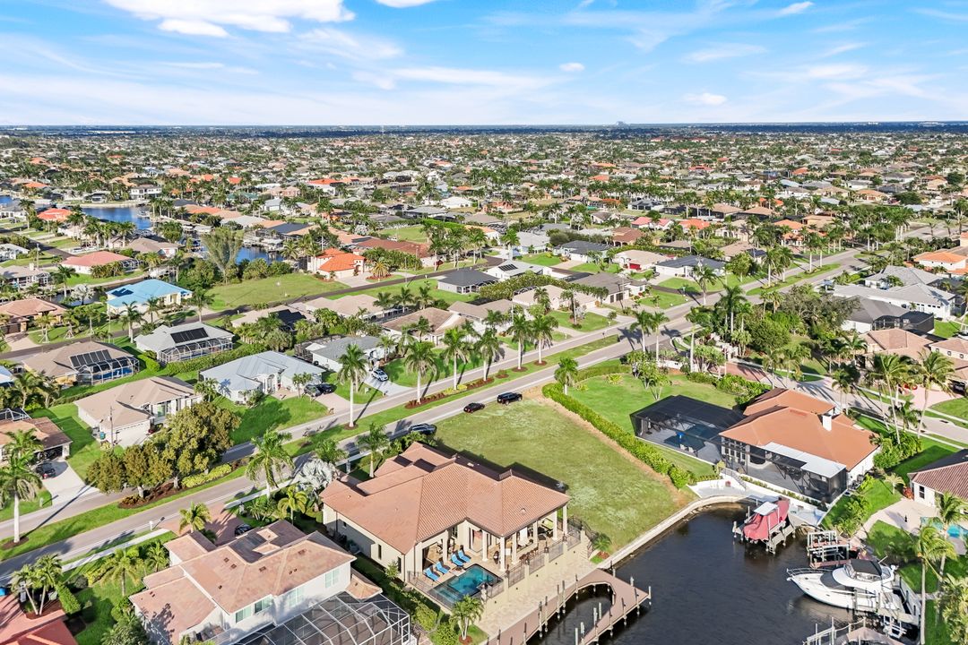 2304 El Dorado Pkwy W, Cape Coral, FL 33914