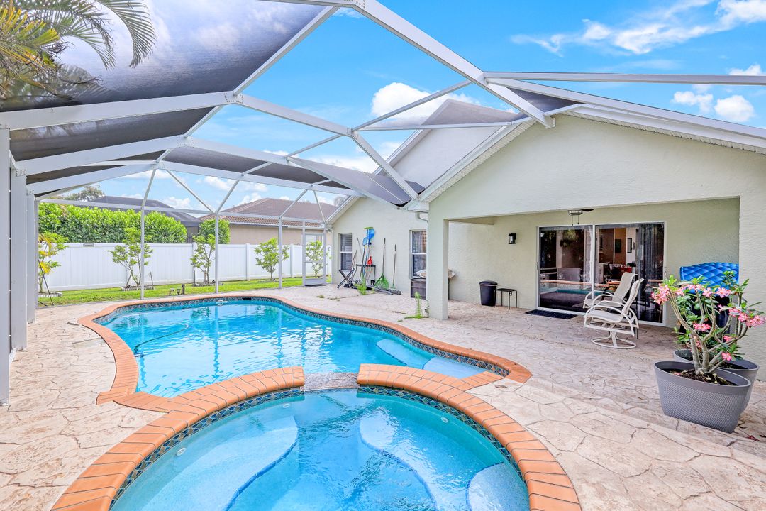 8833 Cypress Preserve Pl, Fort Myers, FL 33912