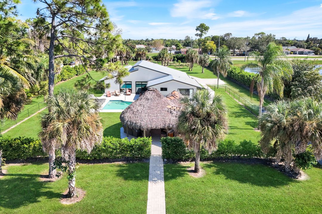 5630 Copper Leaf Ln, Naples, FL 34116