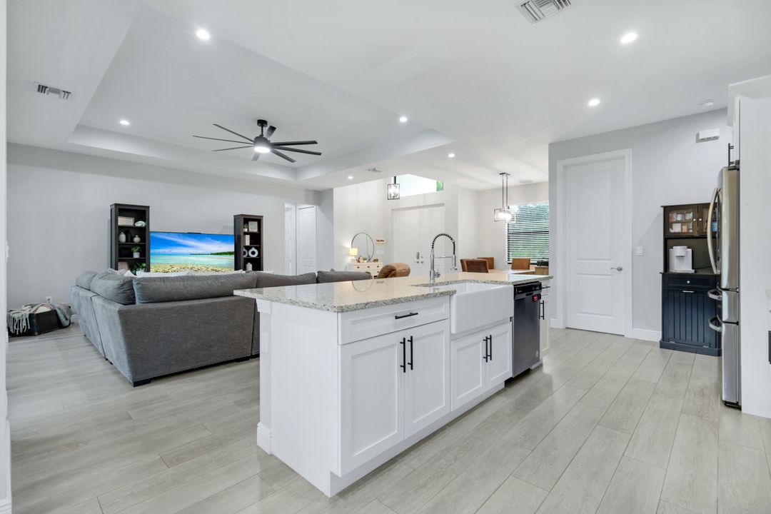 763 35th Ave NW, Naples, FL 34120