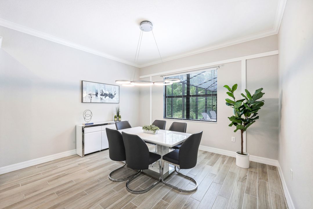 2130 Antigua Ln, Naples, FL 34120