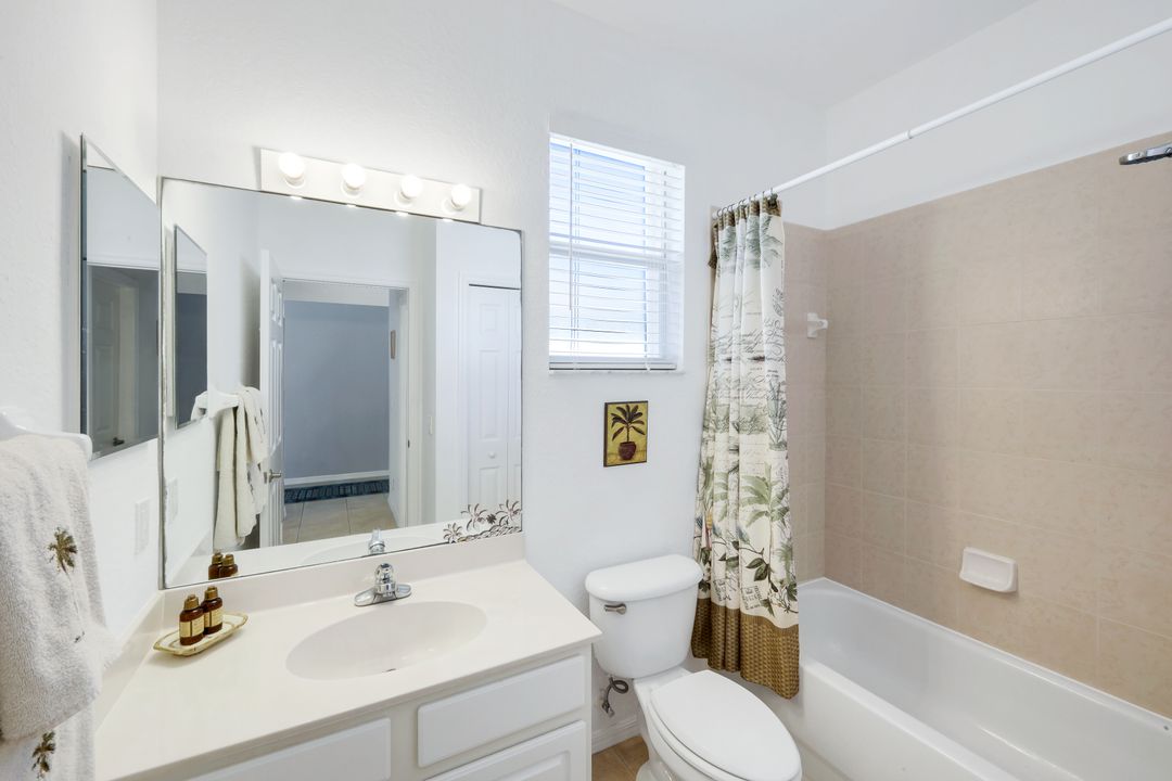 7755 Berkshire Pines Dr, Naples, FL 34104