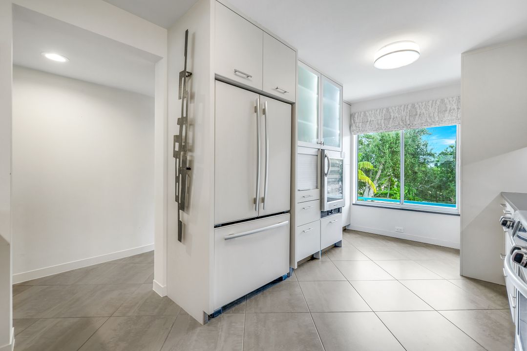 355 Park Shore Dr #1-134, Naples, FL 34103