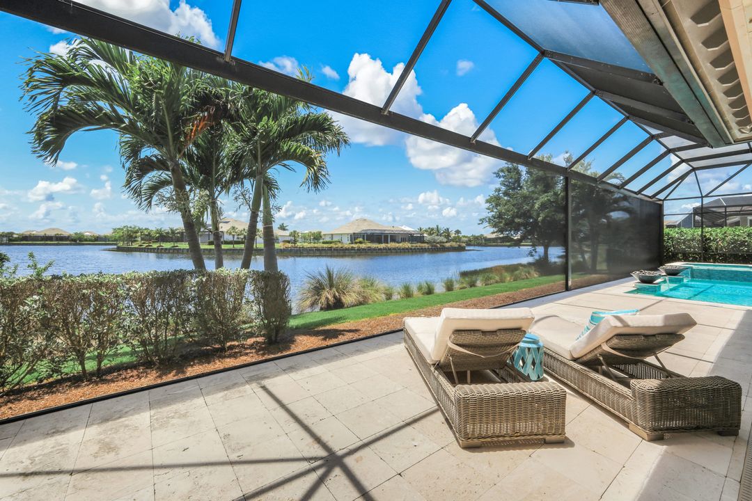 6259 Lightbourn Wy, Naples, FL 34113