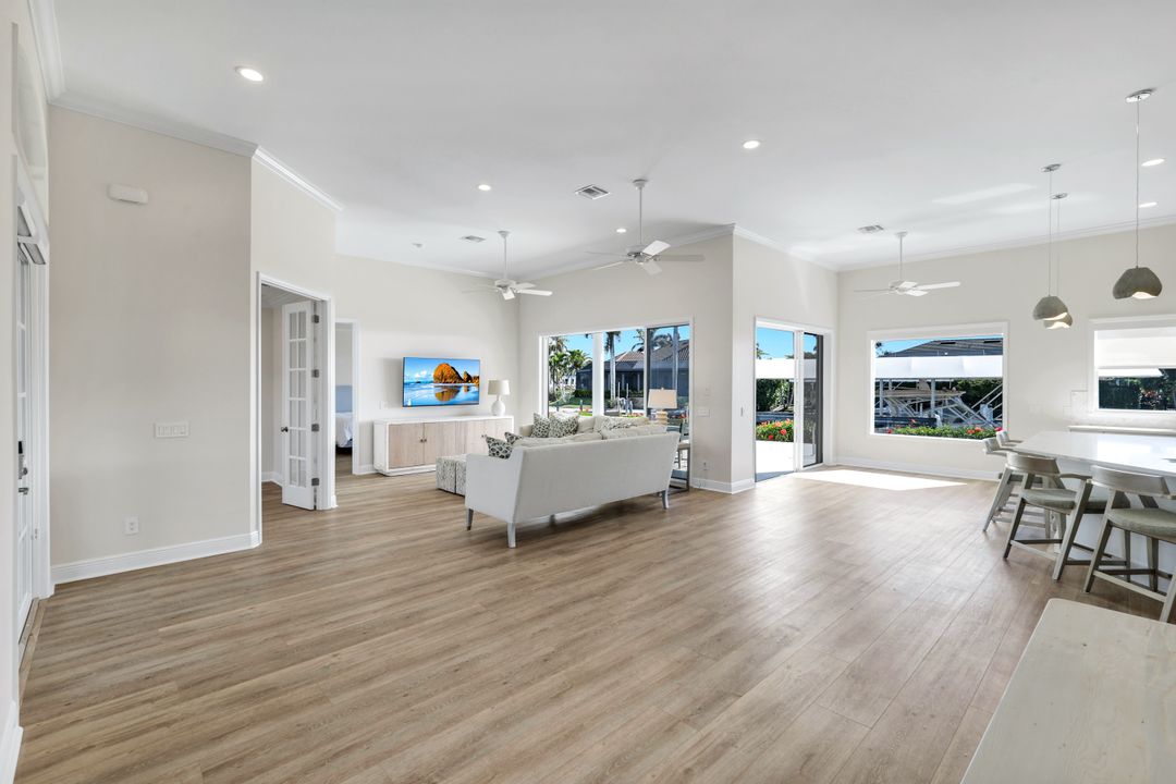 316 Waterleaf Ct, Marco Island, FL 34145