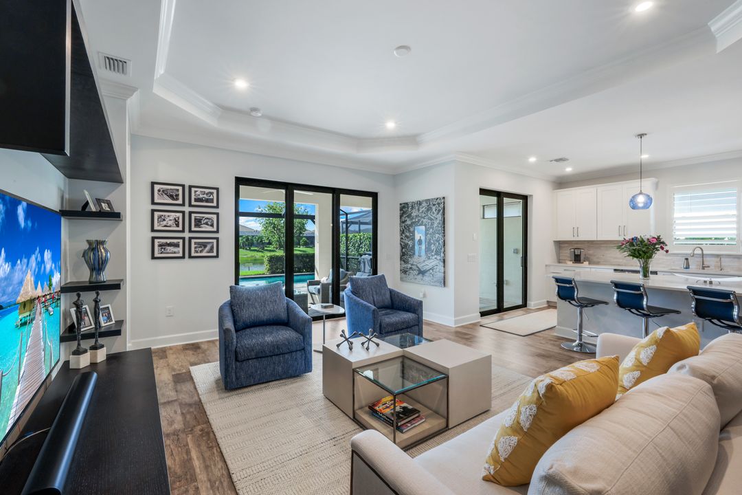 15236 Turin Dr, Naples, FL 34114