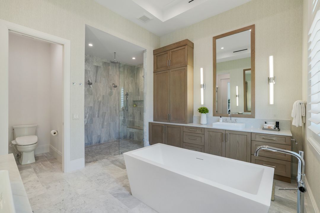 6630 Palisades Ave, Naples, FL 34109