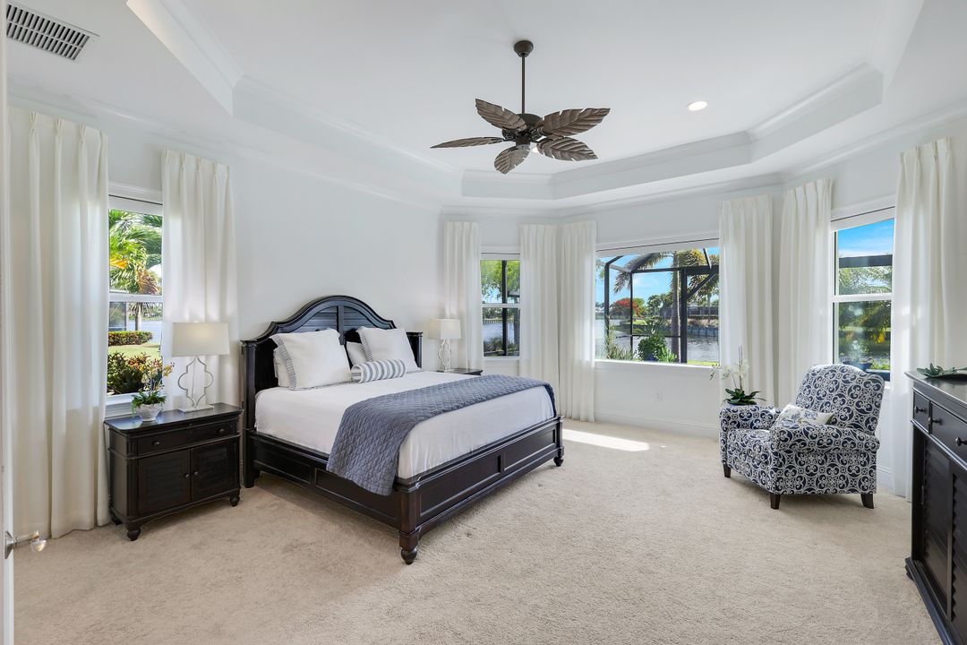 6460 Pembroke Wy, Naples, FL 34113