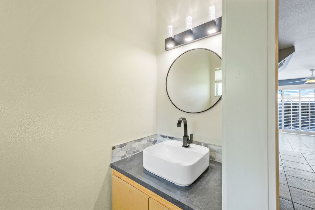 10900 SW 104th St #122, Miami, FL 33176