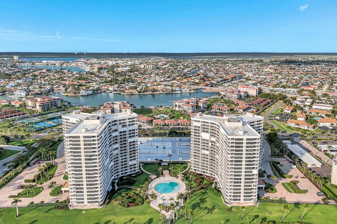 320 Seaview Ct #305, Marco Island, FL 34145