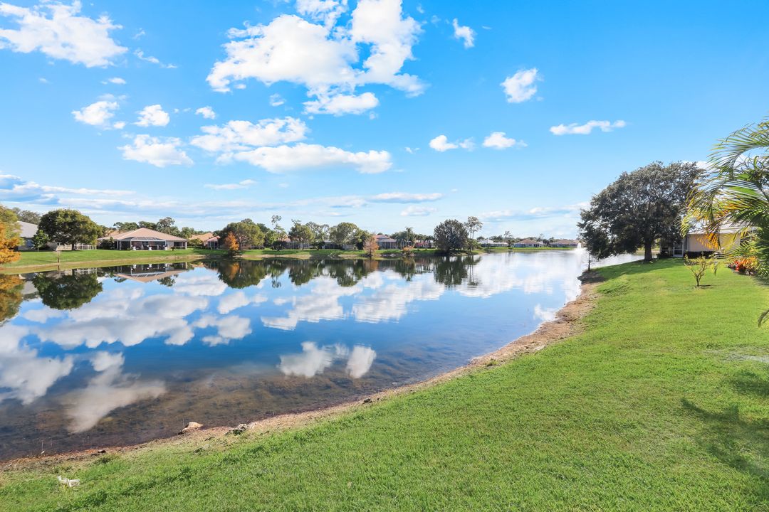 7755 Berkshire Pines Dr, Naples, FL 34104