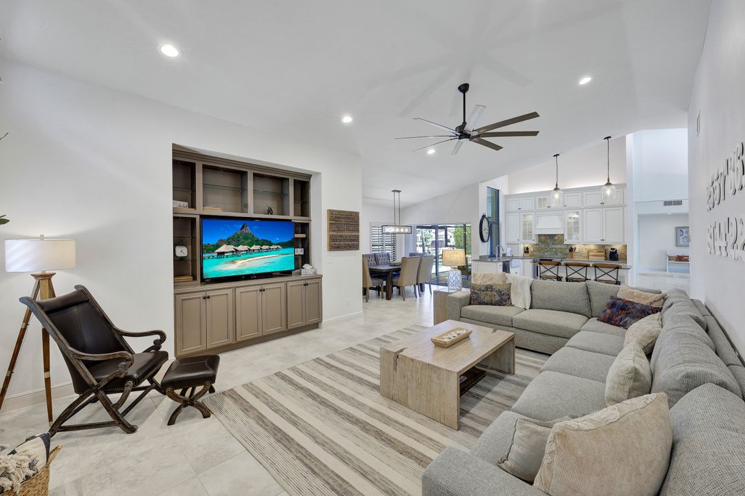 665 Rockport Ct, Marco Island, FL 34145