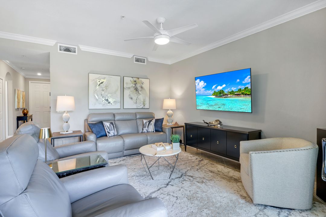 9590 Trevi Ct #5323, Naples, FL 34113