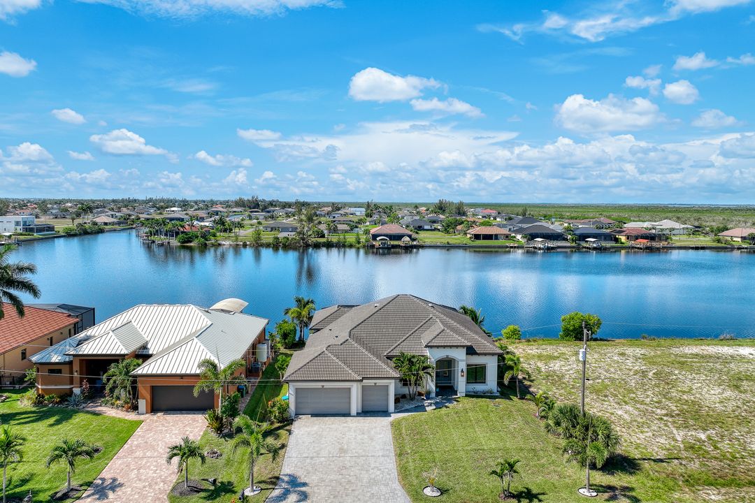 4612 NW 33rd Terrace, Cape Coral, FL 33993