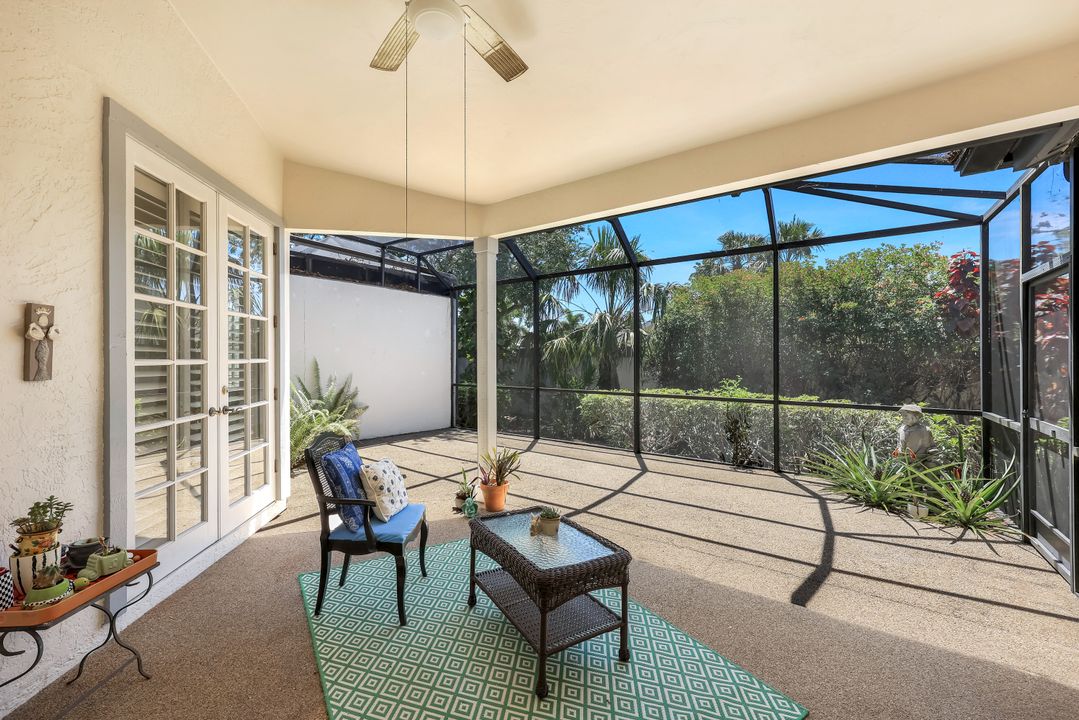 27181 Kindlewood Ln, Bonita Springs, FL 34134