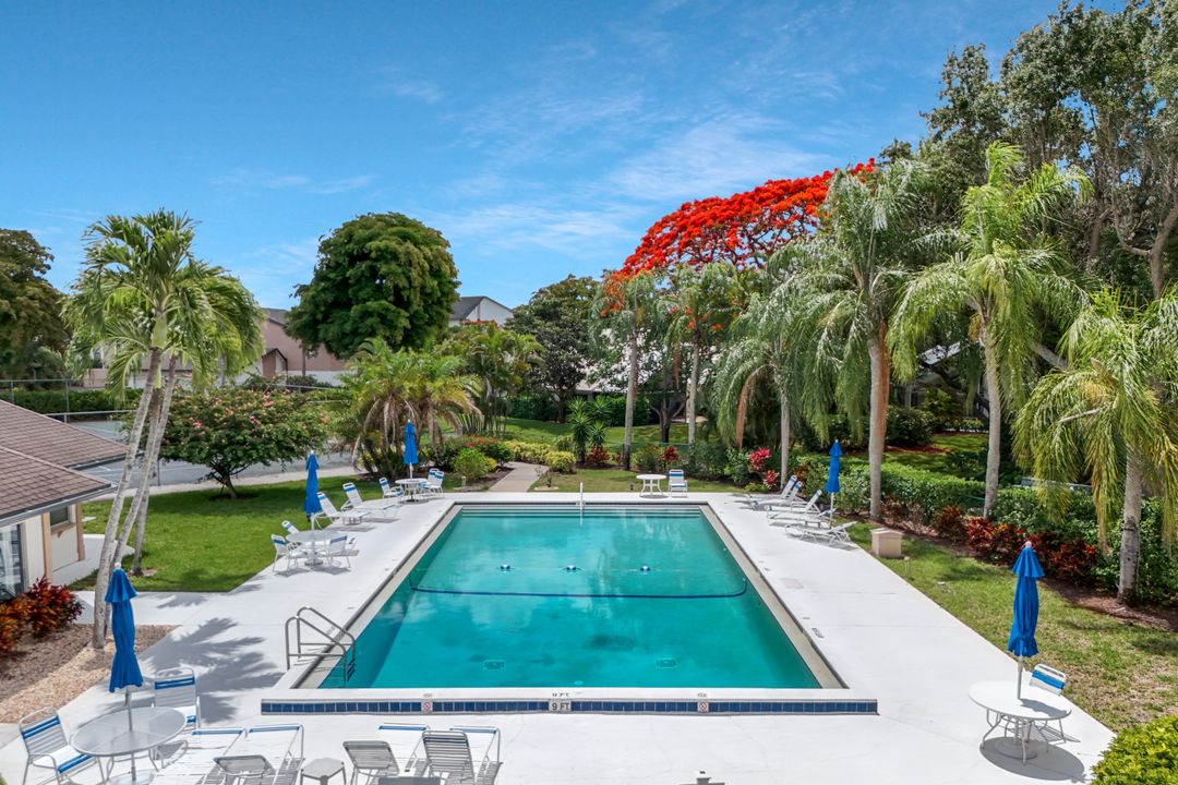 1520 Imperial Golf Course Blvd #214, Naples, FL 34110
