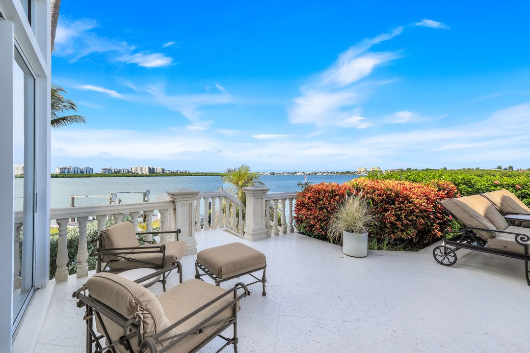 490 Renard Ct, Marco Island, FL 34145
