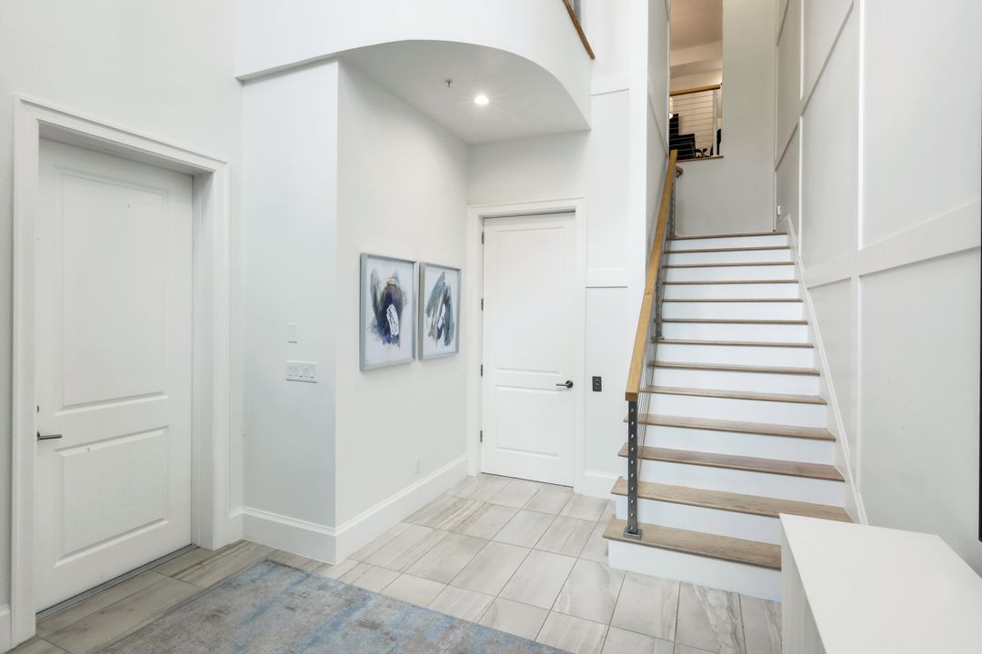 16358 Corsica Way #201, Naples, FL 34110