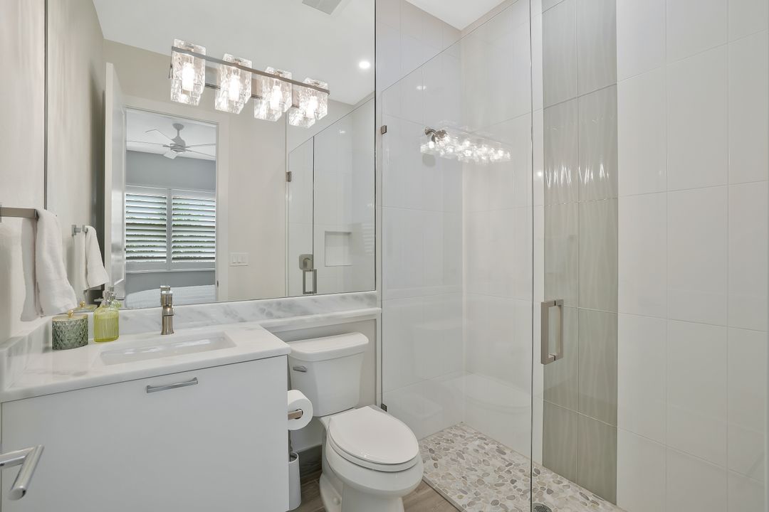 530 94th Ave N, Naples, FL 34108
