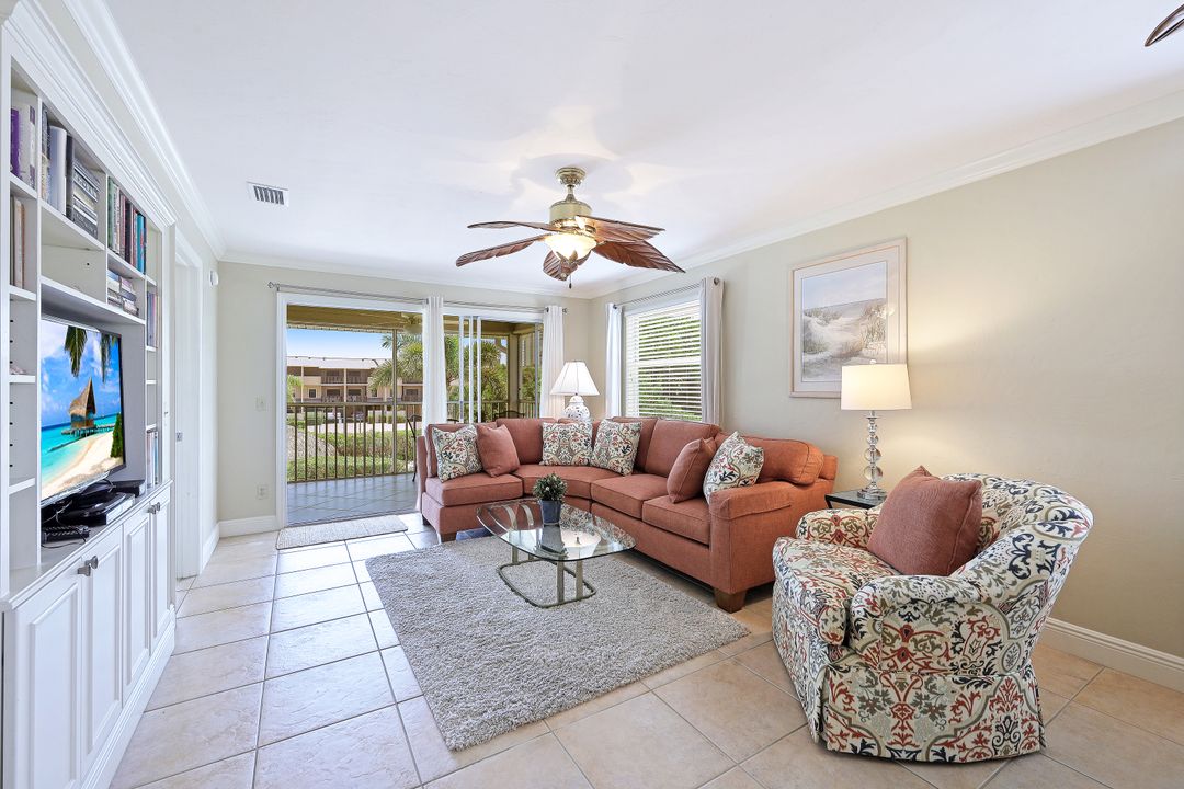 1060 Swallow Ave #207, Marco Island, FL 34145