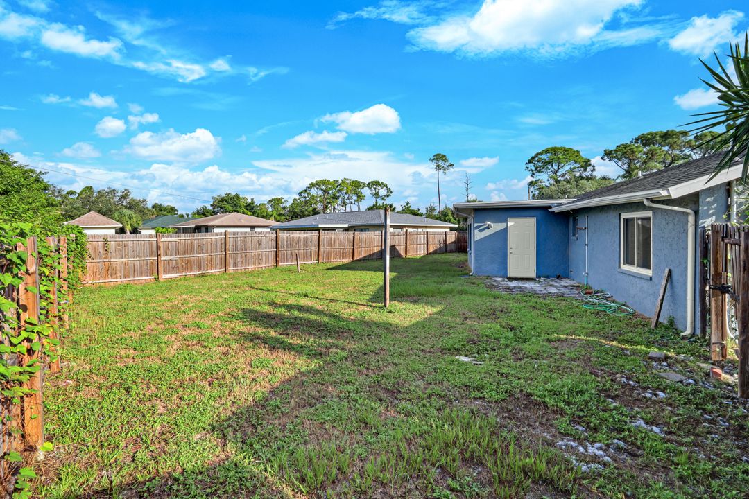 801 McMahon Ave NW, Port Charlotte, FL 33948