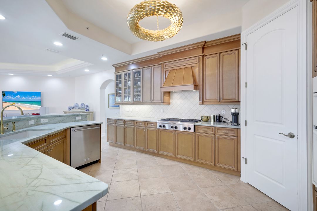 10740 Vivaldi Ct #402, Fort Myers, FL 33913