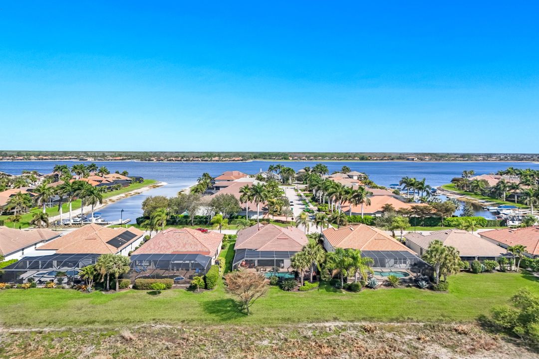 9327 Marble Stone Dr, Naples, FL 34120